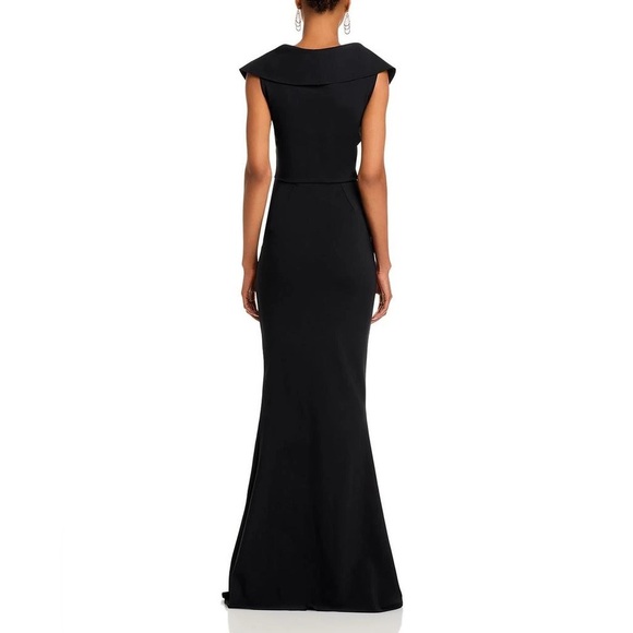 Chiara Boni
Off The Shoulder Maxi Dress
 Current Price $1,090.00 - Picture 3 of 15